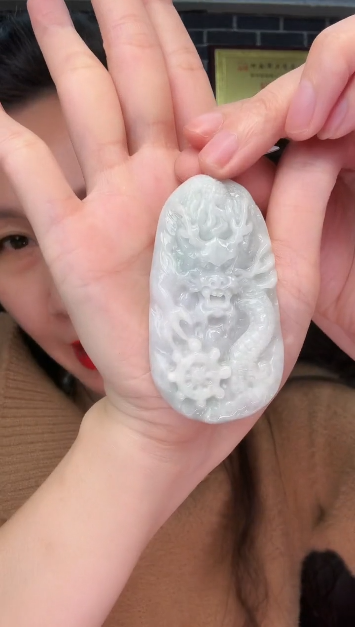 颈饰未镶嵌翡翠牌子