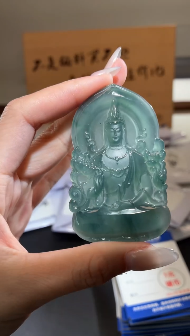吊坠(不含链)未镶嵌翡翠观音