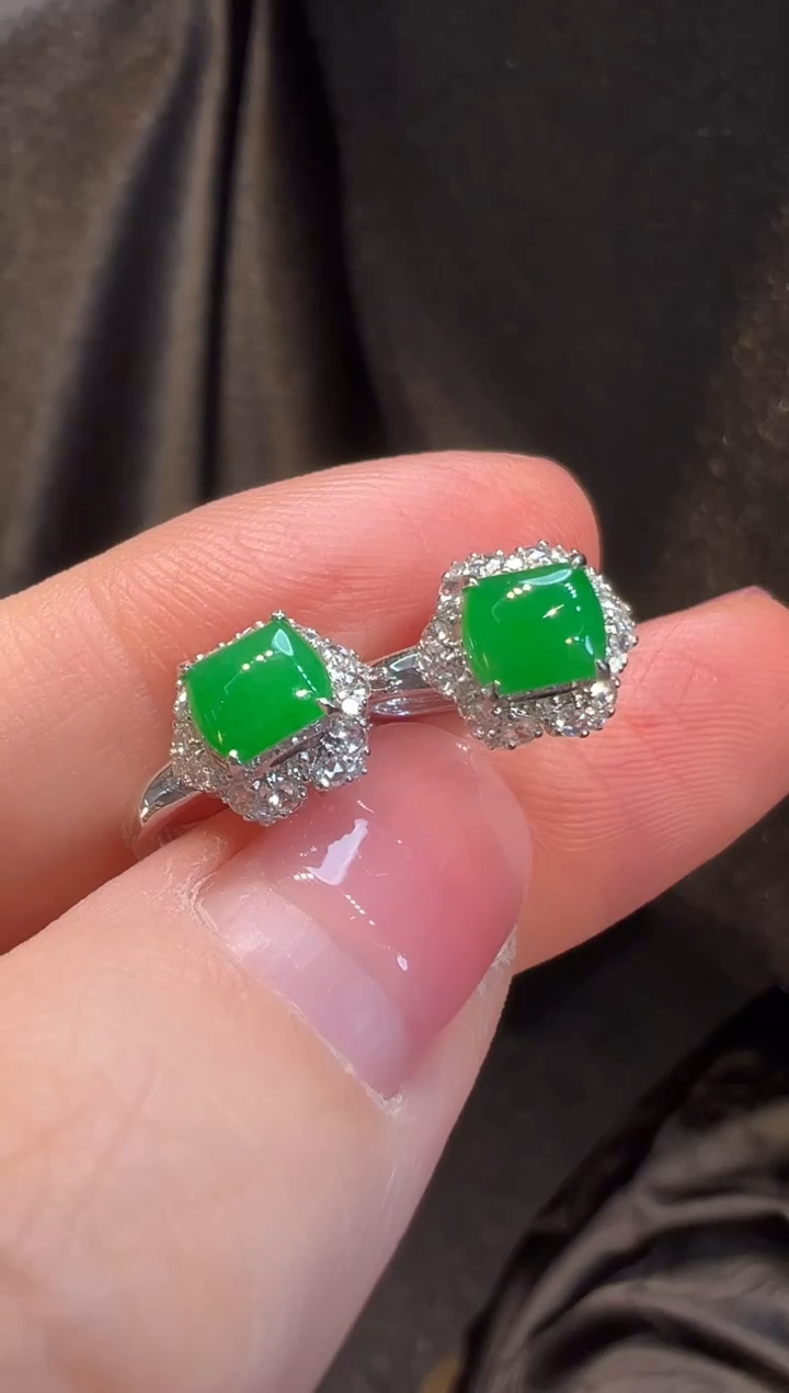 18K金镶嵌翡翠耳饰L6