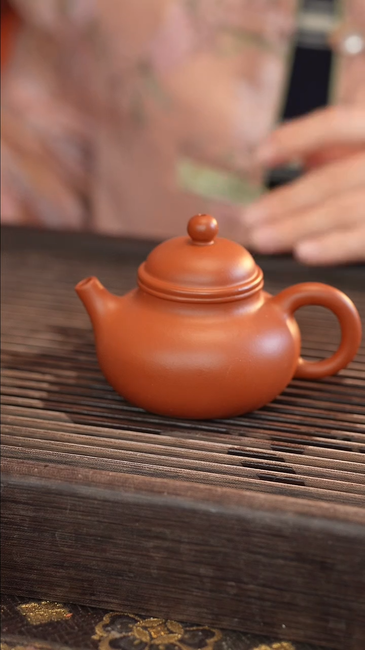 茶壶紫砂容天 朱泥 半手工 170cc
