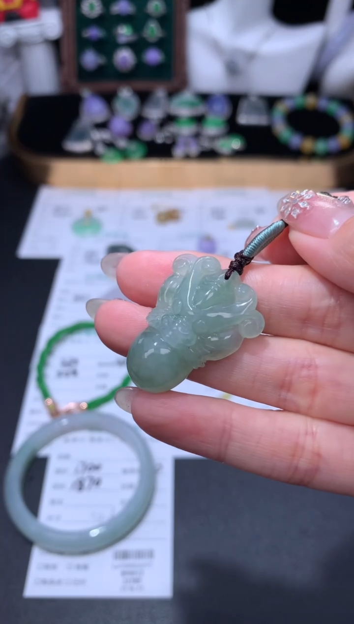 颈饰未镶嵌翡翠48小时鉴赏期 退货不扣服务费