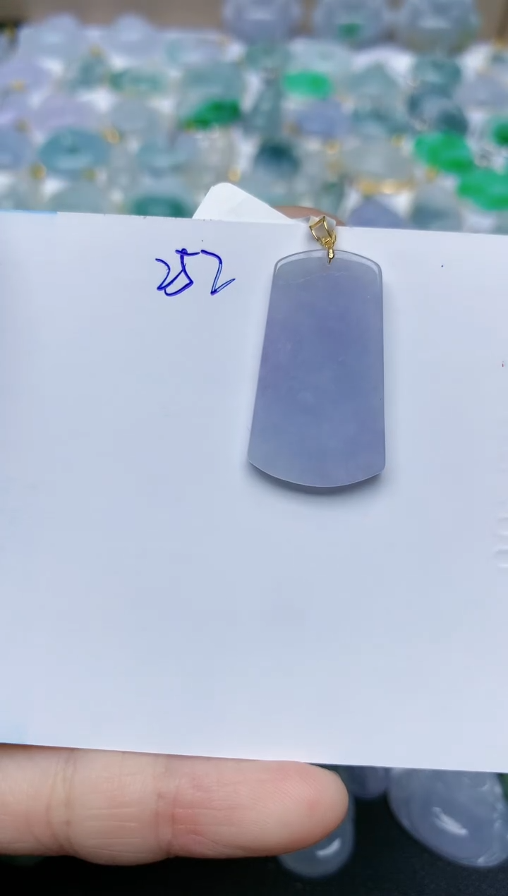 【闪购商品】翡翠颈饰18K金镶嵌天然翡翠A货    