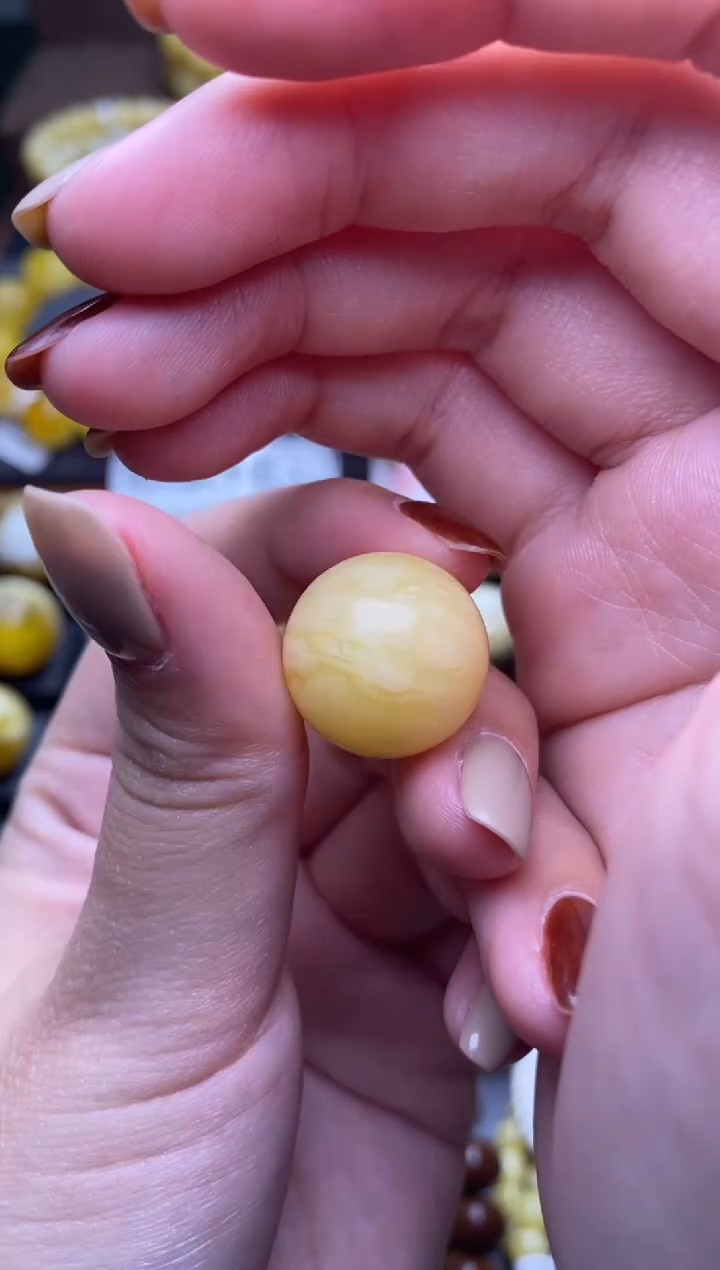 【闪购商品】琥珀裸石未镶嵌 大小姐珠宝严选229