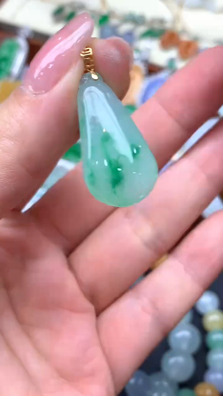 【闪购商品】翡翠颈饰18K金镶嵌17-天然翡翠