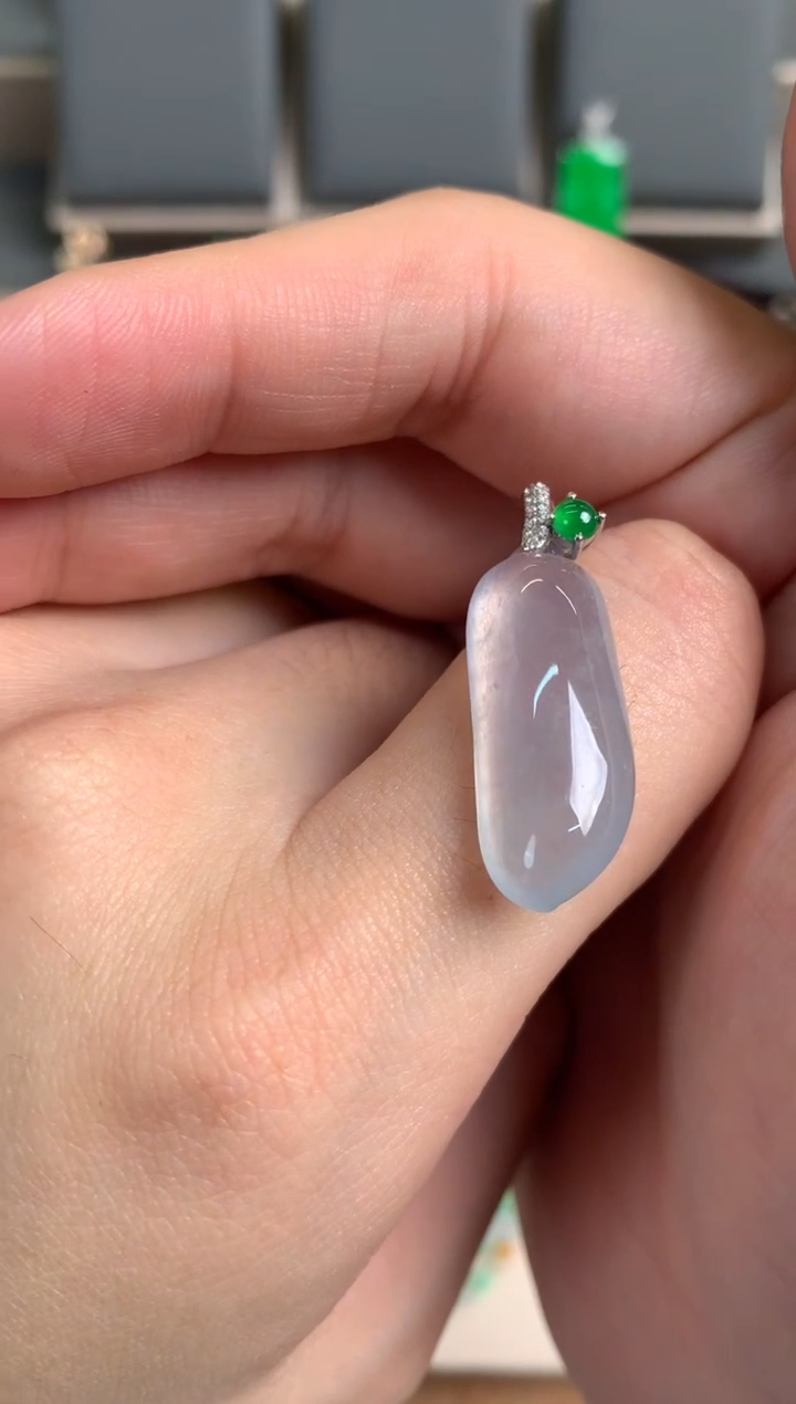 颈饰18K金镶嵌翡翠翡翠