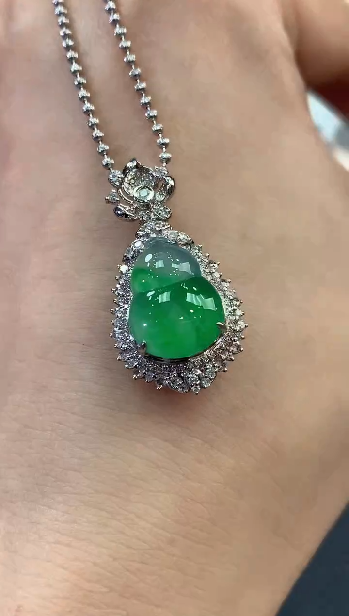 【闪购商品】翡翠吊坠(不含链)18K金镶嵌 B174