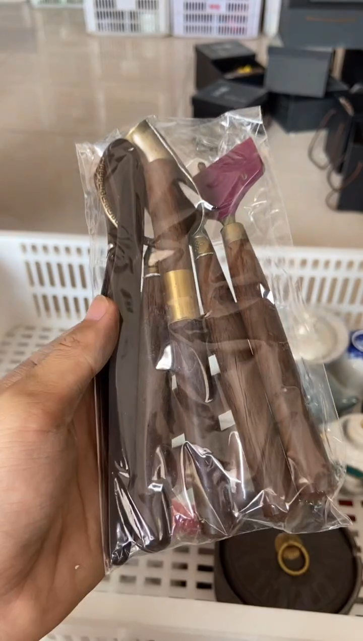 杯无运费险有瑕疵的摄影的产品有使用过的痕迹有点脏介意勿拍