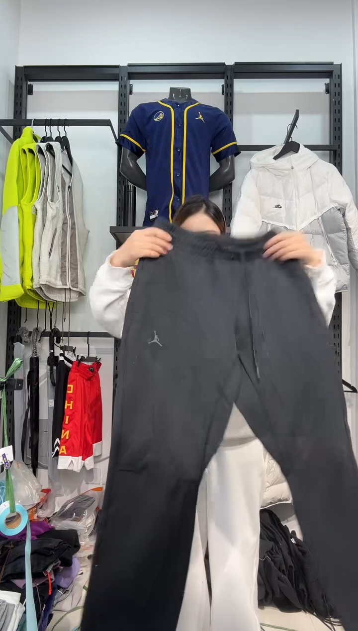 3288闪购编码 Nike/Jordan运动卫衣裤以直播间过款为准 尺码  l