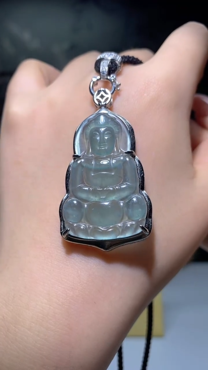 翡翠未镶嵌颈饰多样性任发其一