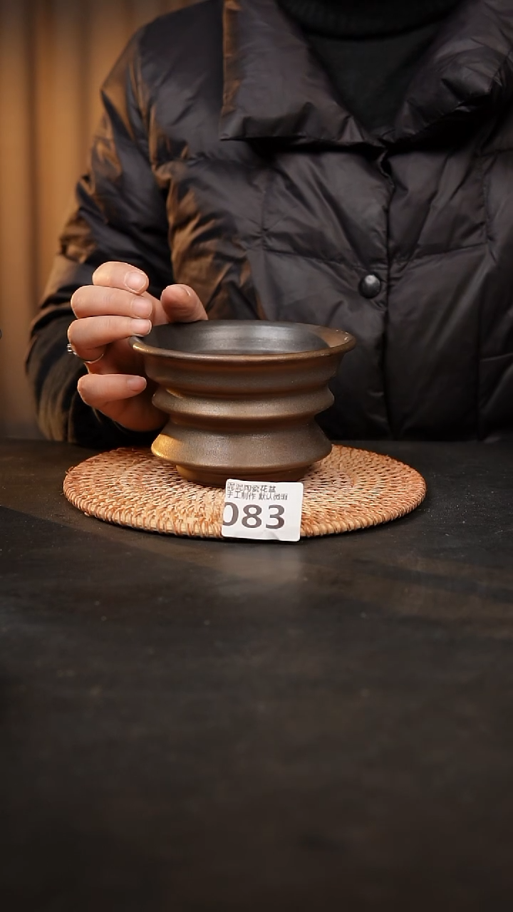 【闪购商品】瓷片083泥泥手工花盆口12高8