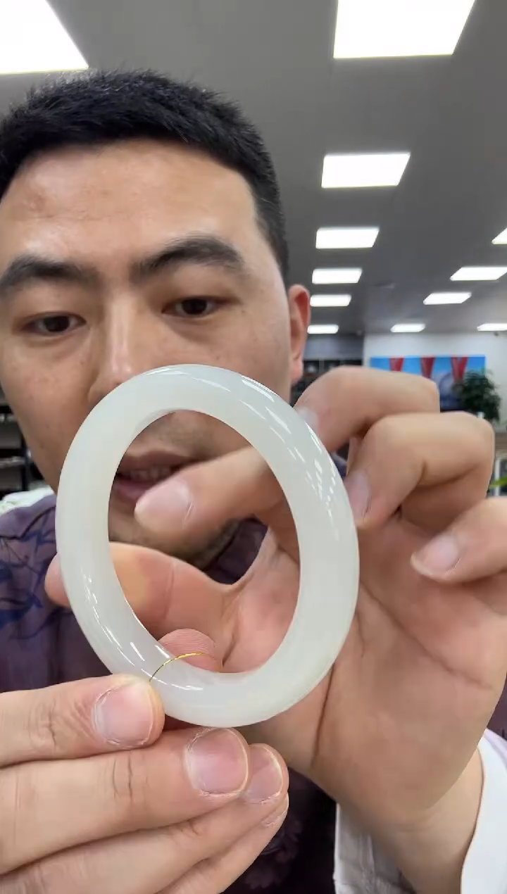 【闪购商品】和田玉手镯未镶嵌59.5  146