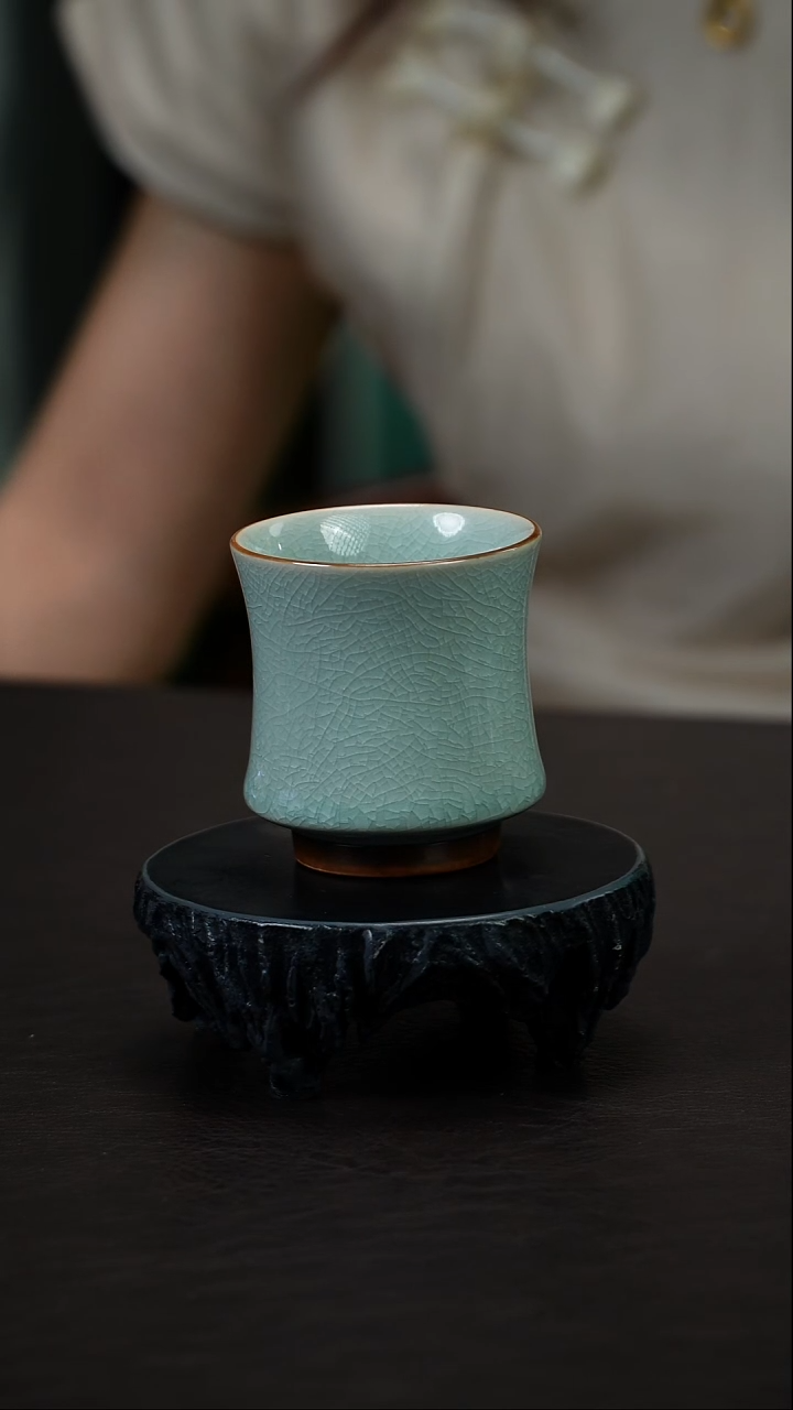 珑匠圈足冰花束腰杯新品放漏1