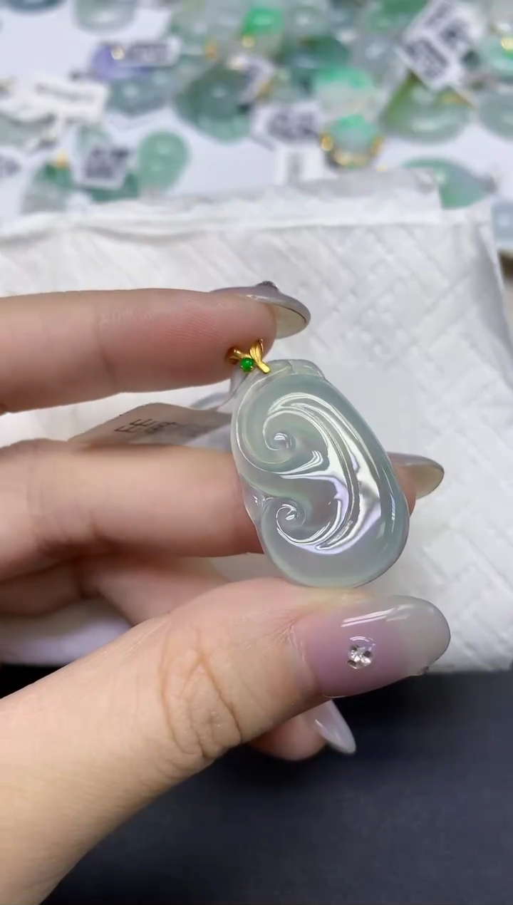 颈饰18K金镶嵌翡翠天然缅甸翡翠A货百元以上9元证书费自理