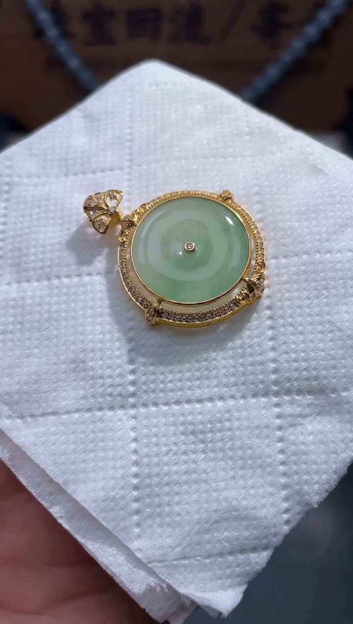 【闪购商品】翡翠颈饰18K金镶嵌24..........