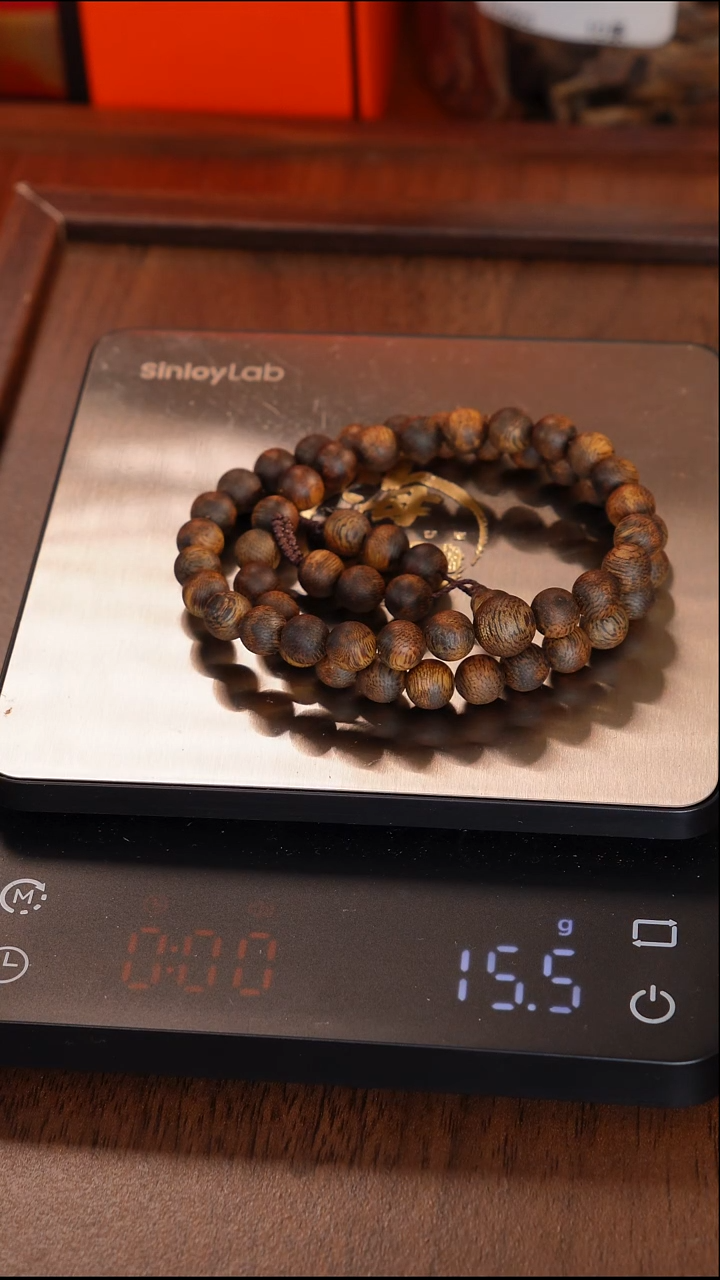 沉香手串@*r海南莺歌绿奇楠8mm圆珠双圈手串