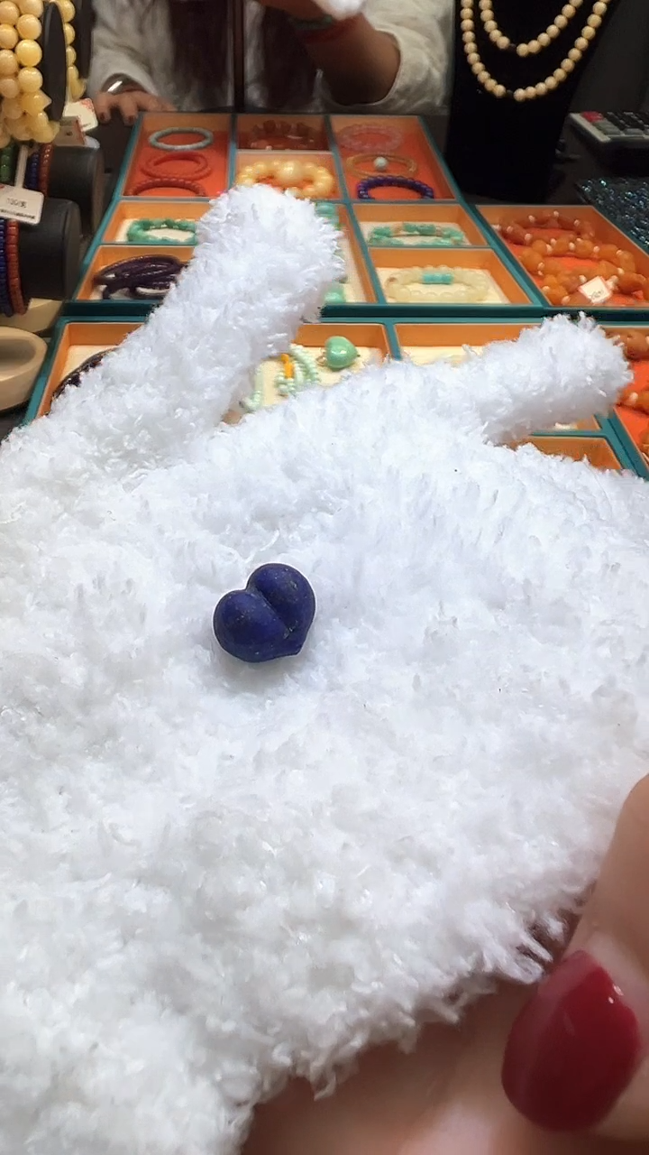 未镶嵌青金石屁桃14+青金石精工屁桃  一颗  多样性拍一发一