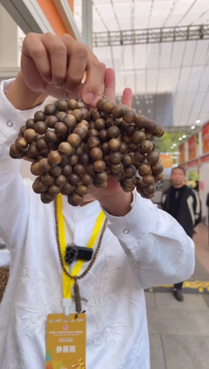 沉香手串海南沉香1.3规格圆珠单圈10克+多样性发一