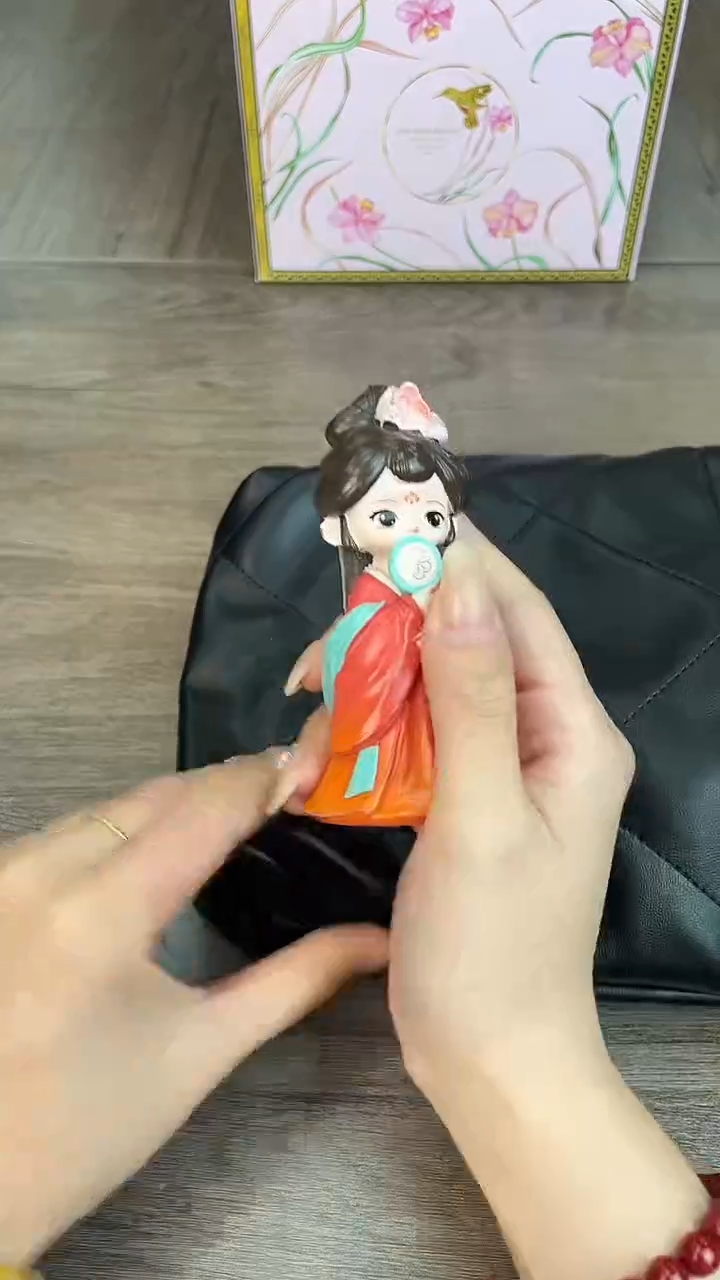 瓷片新号开播漏不停@@CQ428