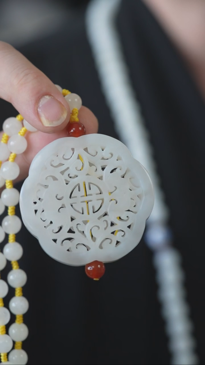 颈饰未镶嵌和田玉大*天福寿牌