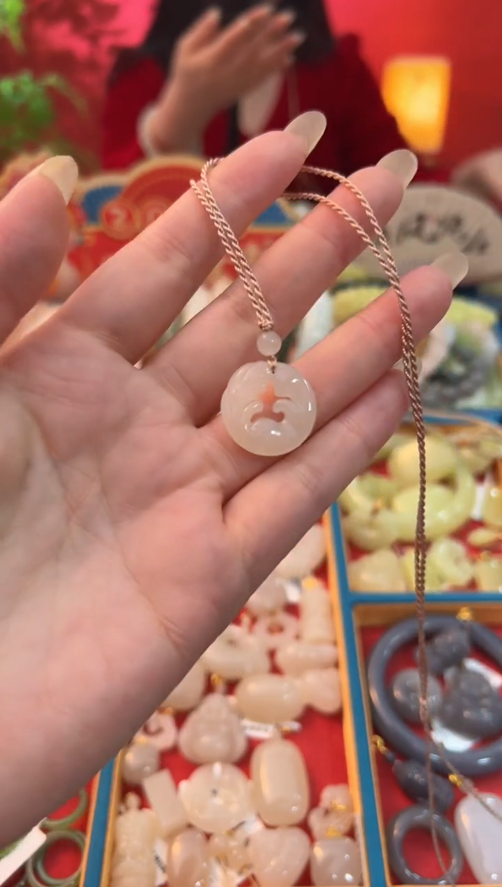 【闪购商品】和田玉吊坠未镶嵌藕粉小凤九