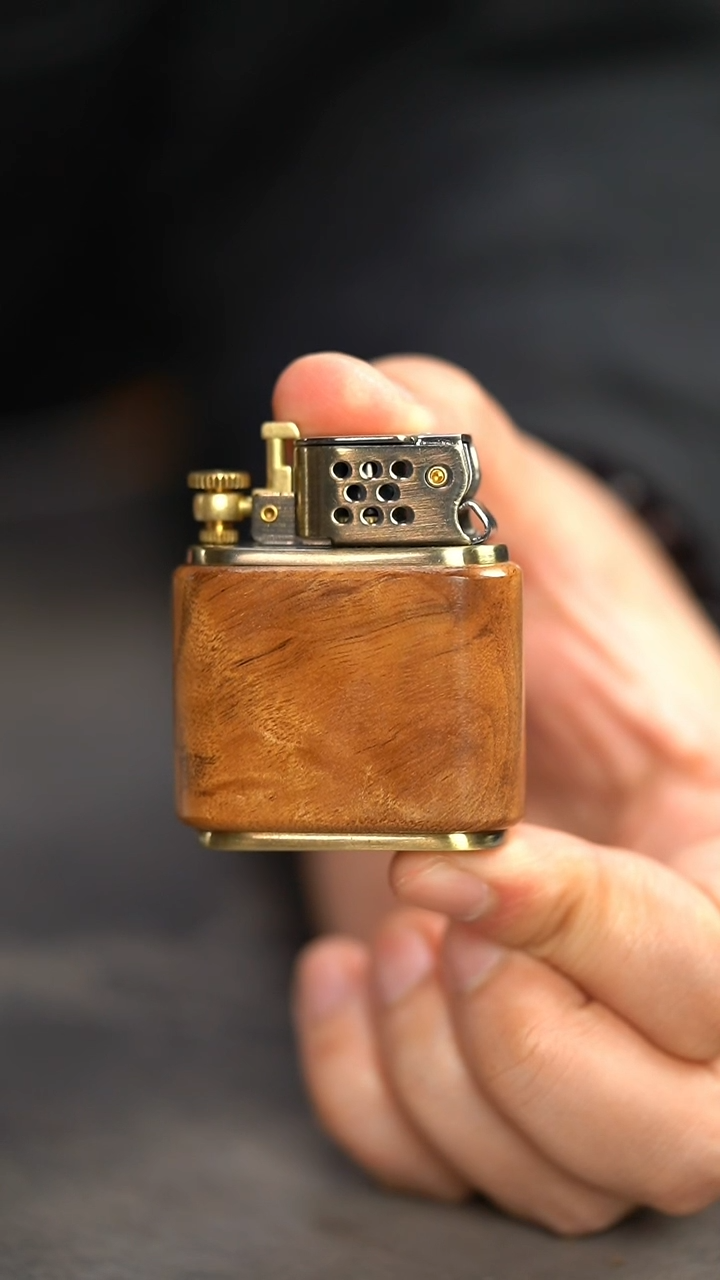 【闪购商品】金丝楠木雕181号阴沉木满花纹把玩