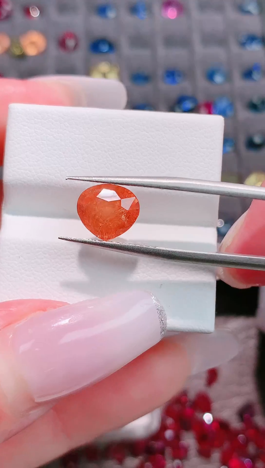 未镶嵌珠宝半成品石榴石（芬达石）天然胖杏型3.14ct