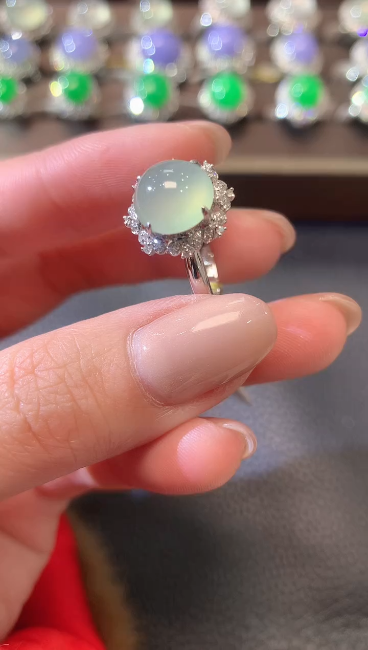 【闪购商品】翡翠戒指18K金镶嵌翡翠A12