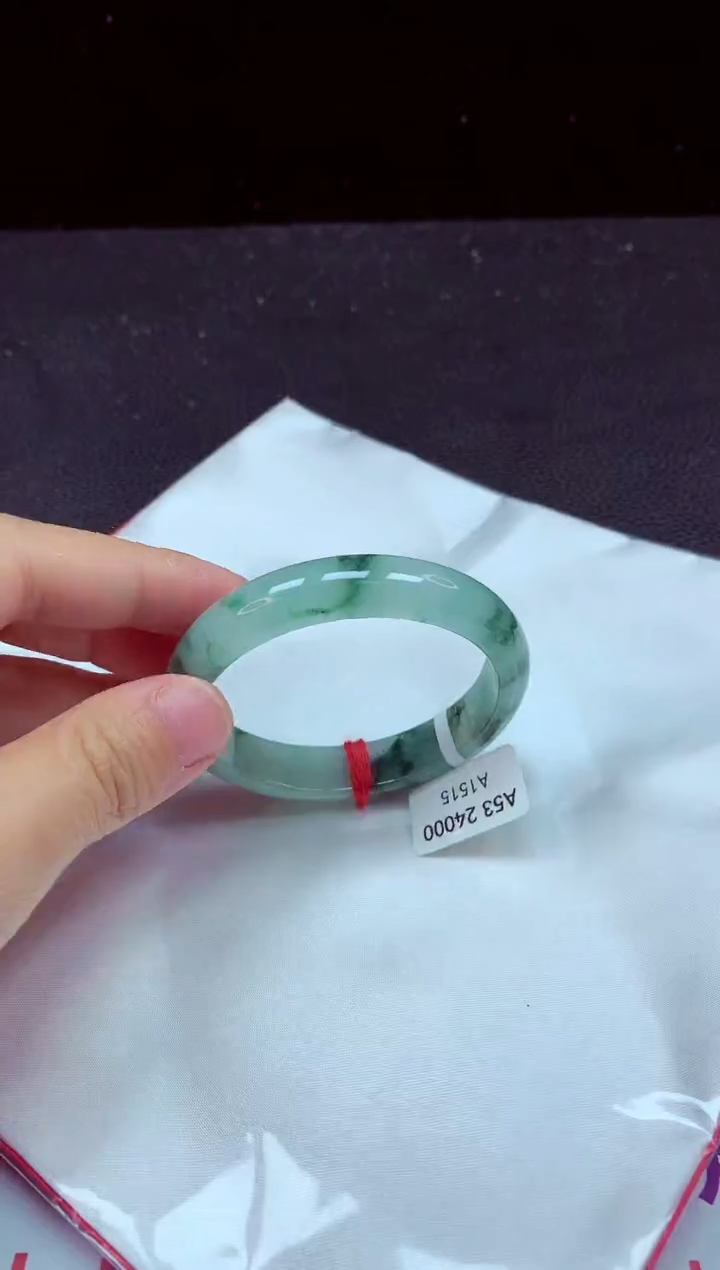 【闪购商品】翡翠手镯未镶嵌手镯53