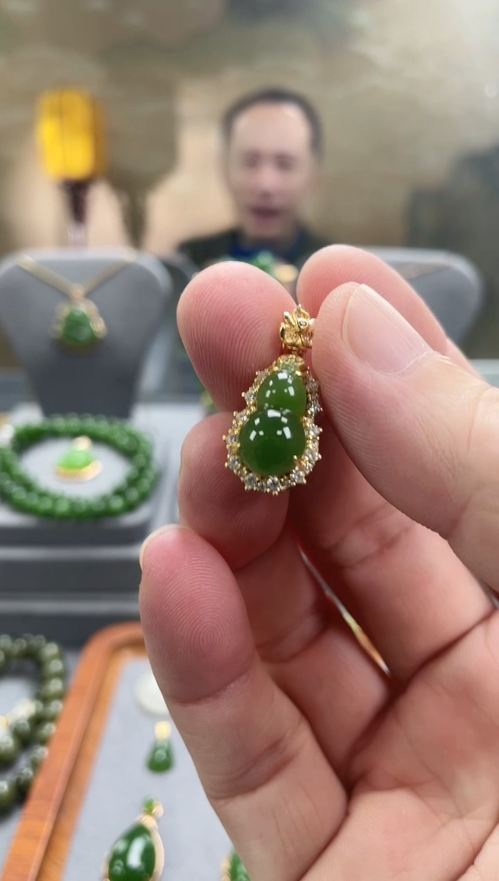 吊坠(不含链)银S925镀金镶嵌和田玉吊坠 银S925镀金镶嵌 和田玉