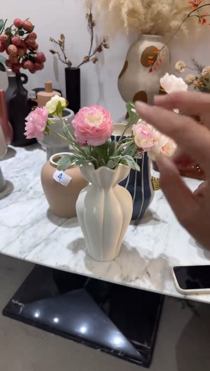 【闪购商品】陶瓷花骨朵