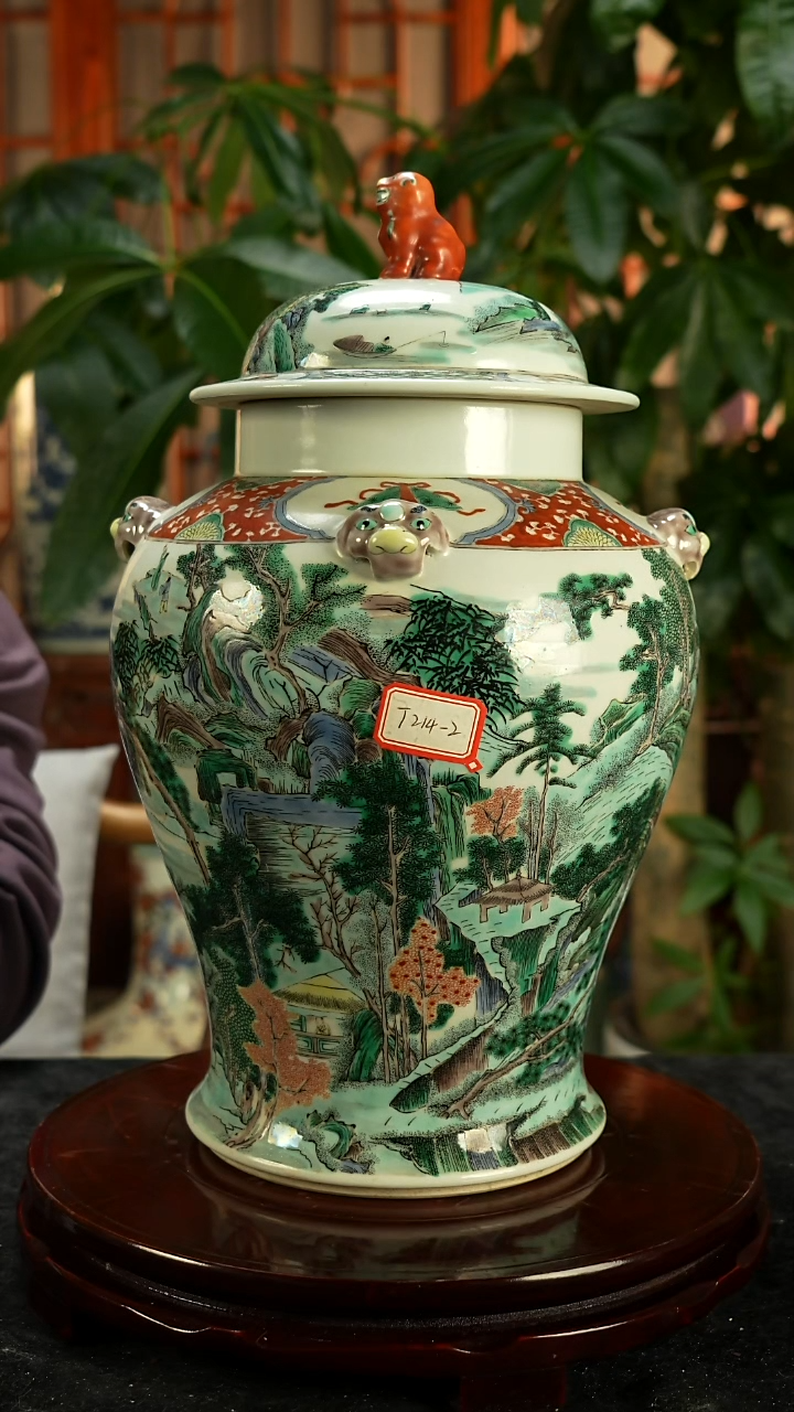 其他瓷五彩将军盖罐（一对）