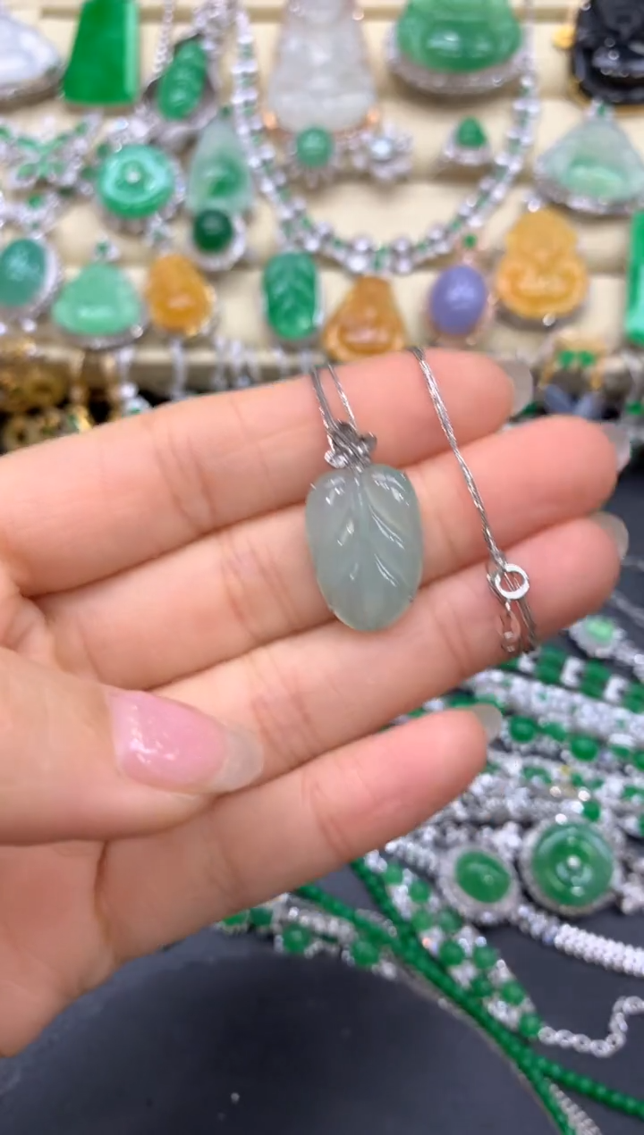 【闪购商品】翡翠颈饰18K金镶嵌210-中国好珍宝