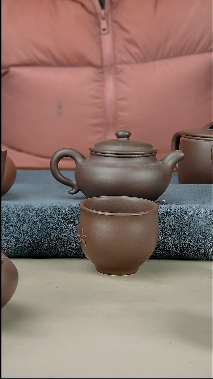 茶壶紫砂爱*然150仿古加一个杯子    底槽清