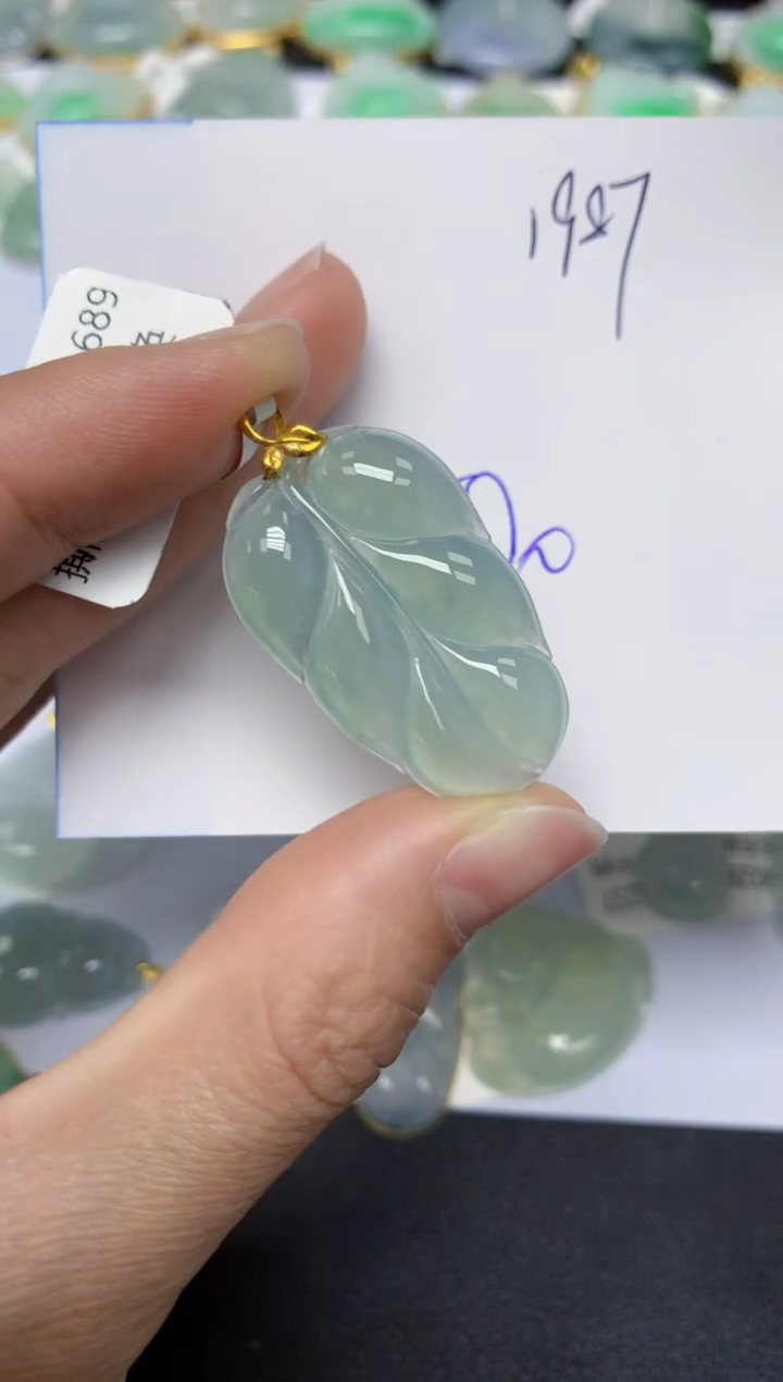 【闪购商品】翡翠颈饰18K金镶嵌天然翡翠A货