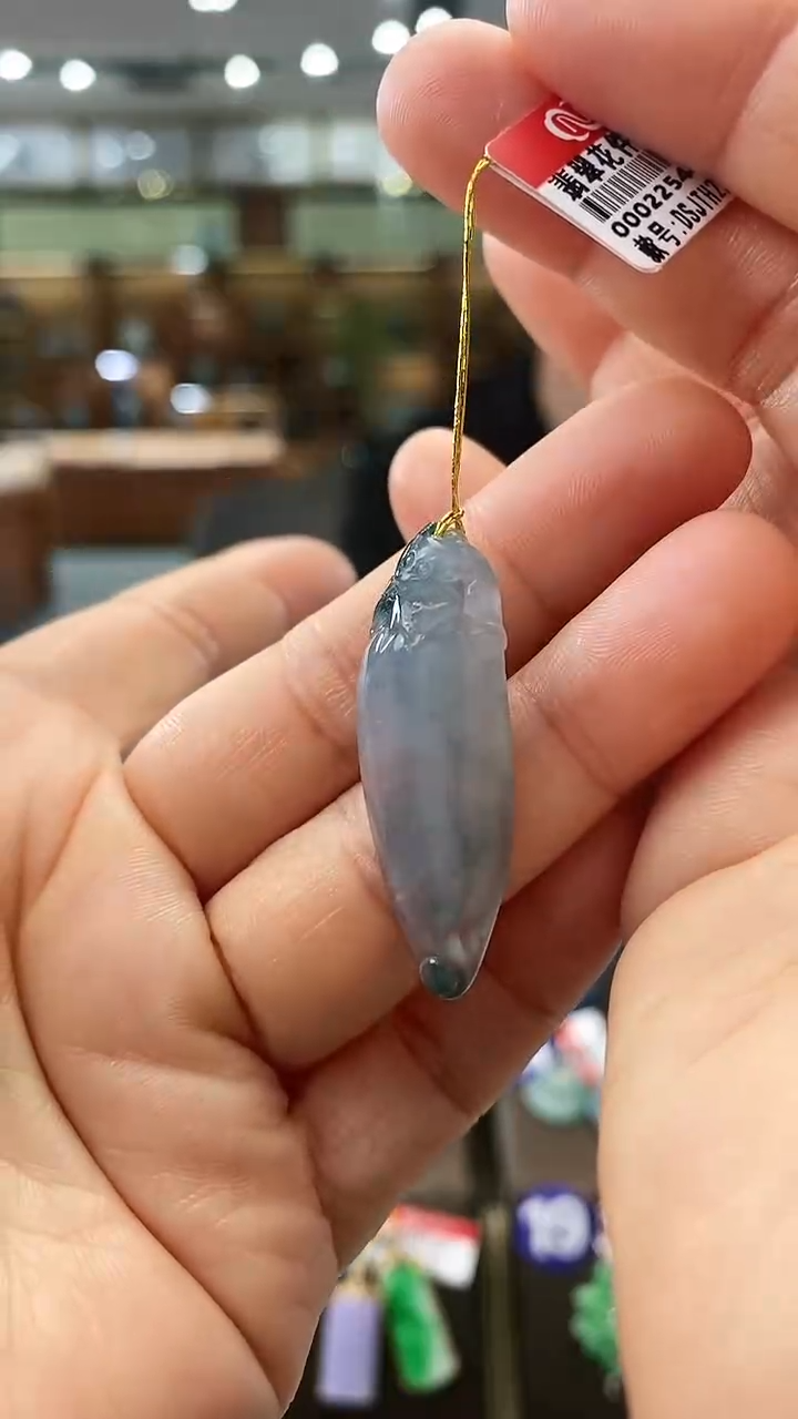 【闪购商品】翡翠颈饰未镶嵌福瓜