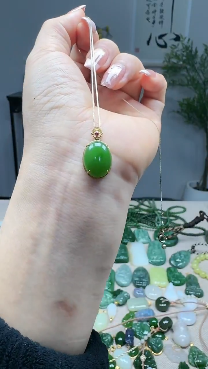 吊坠(不含链)18K金镶嵌和田玉1