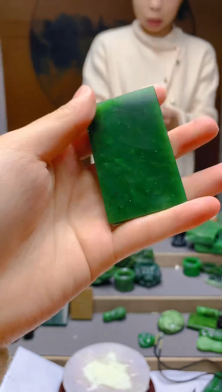 【闪购商品】和田玉（碧玉）颈饰未镶嵌1