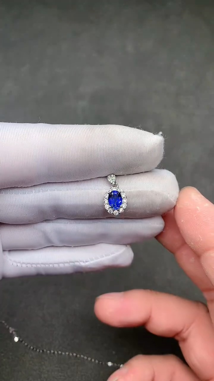 【闪购商品】蓝宝石颈饰银S925镶嵌矢车菊