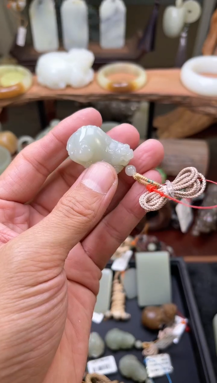 【闪购商品】和田玉吊坠未镶嵌D且末青白 貔貅9003941