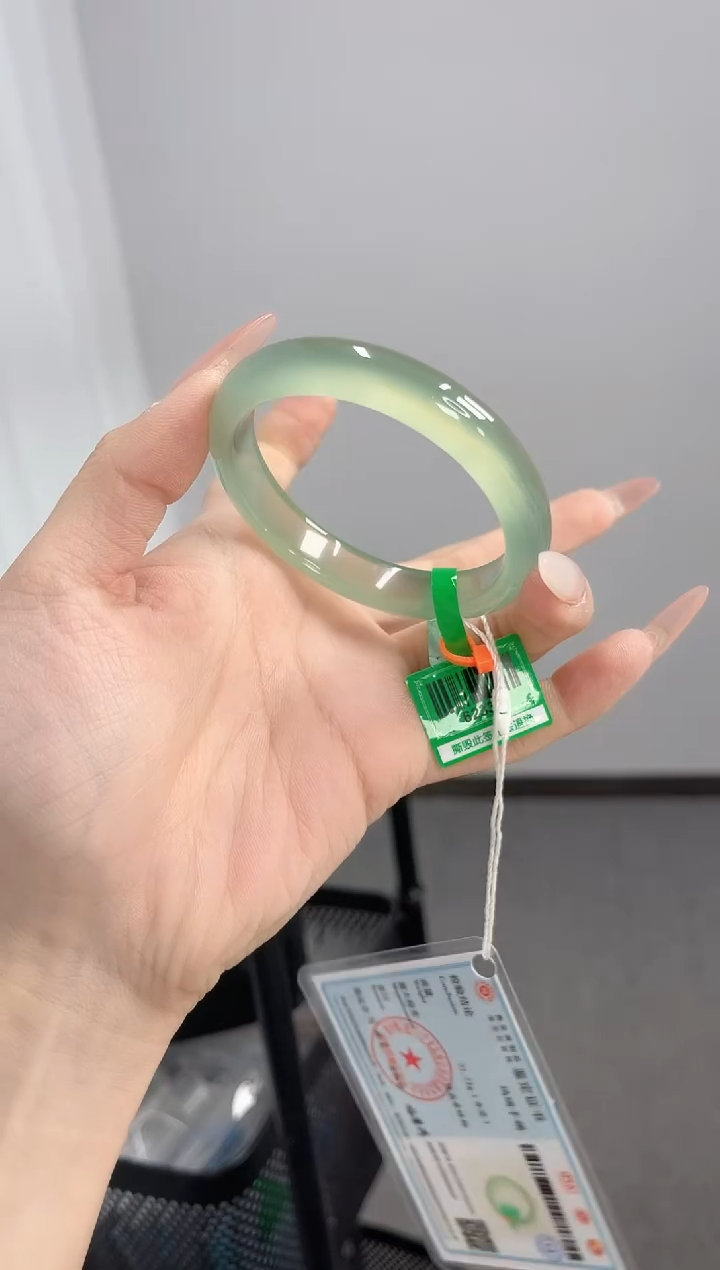 【闪购商品】玛瑙/玉髓手镯未镶嵌53-54圈