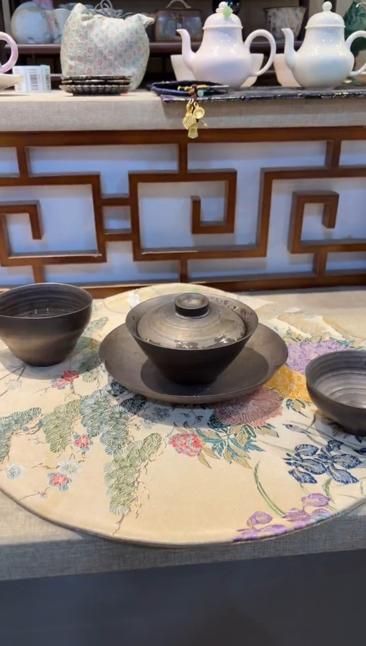 瓷片@@铁锈釉盖碗四件套  