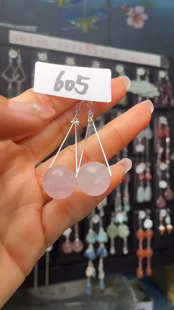 未镶嵌耳饰水晶喜欢拍