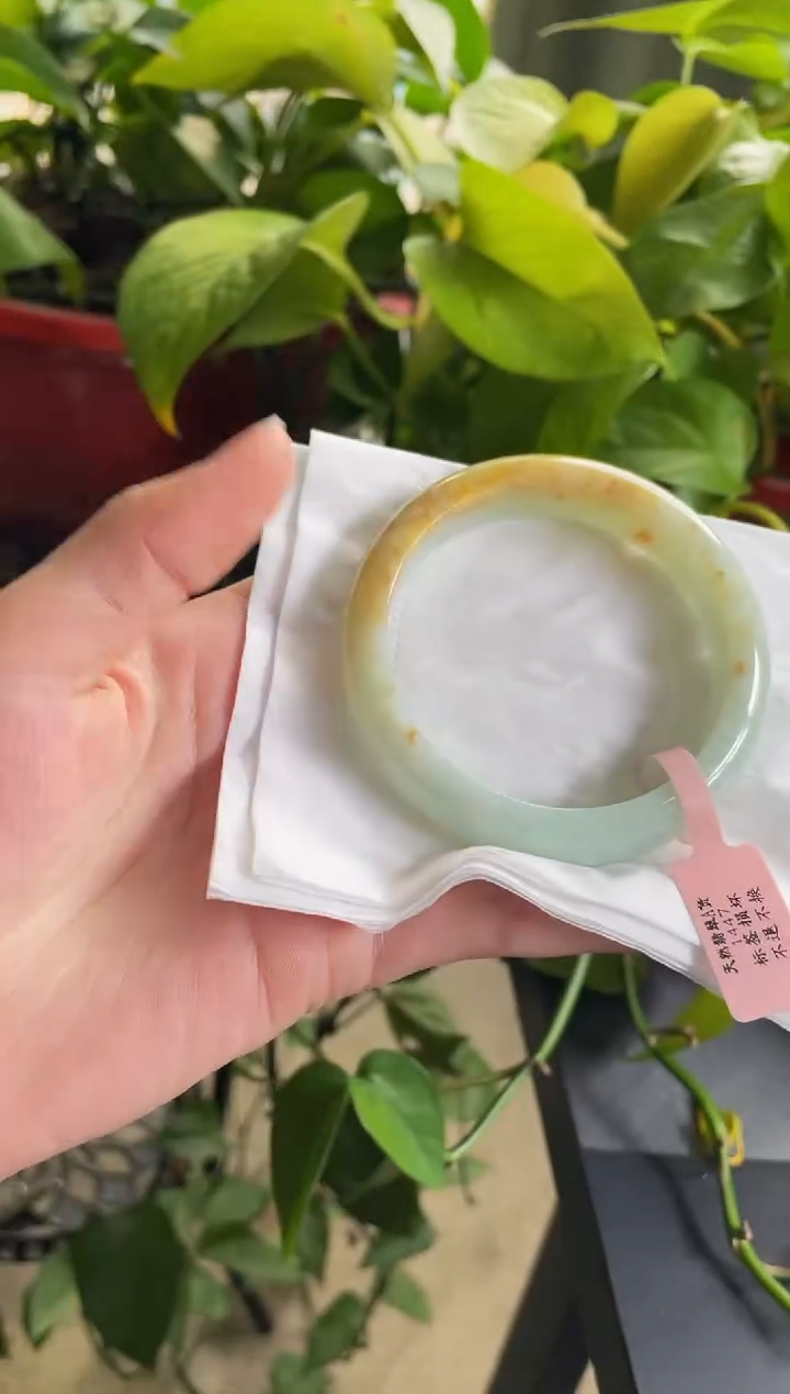 【闪购商品】翡翠手镯未镶嵌34手镯