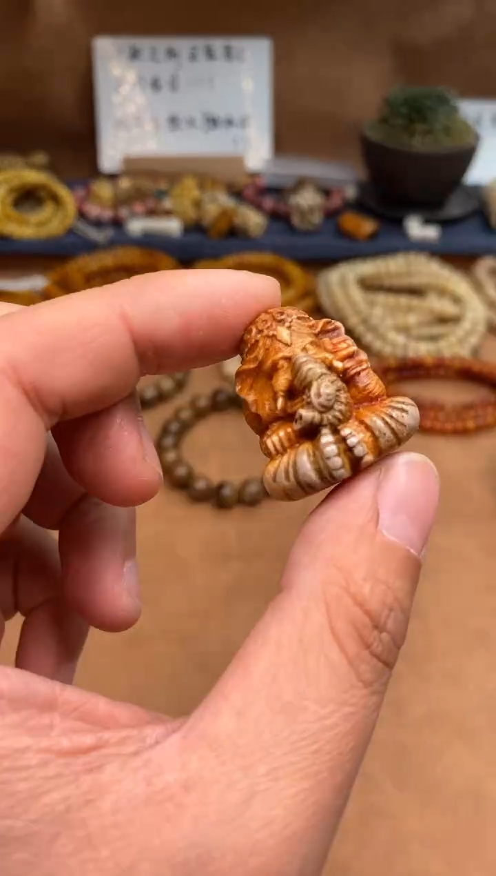 【闪购商品】鹿骨其他杂件145-鹿角象神