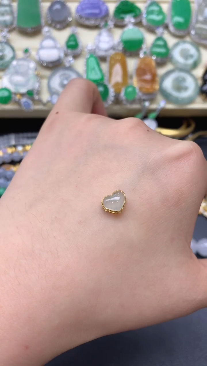 颈饰18K金镶嵌翡翠341-中国好珍宝