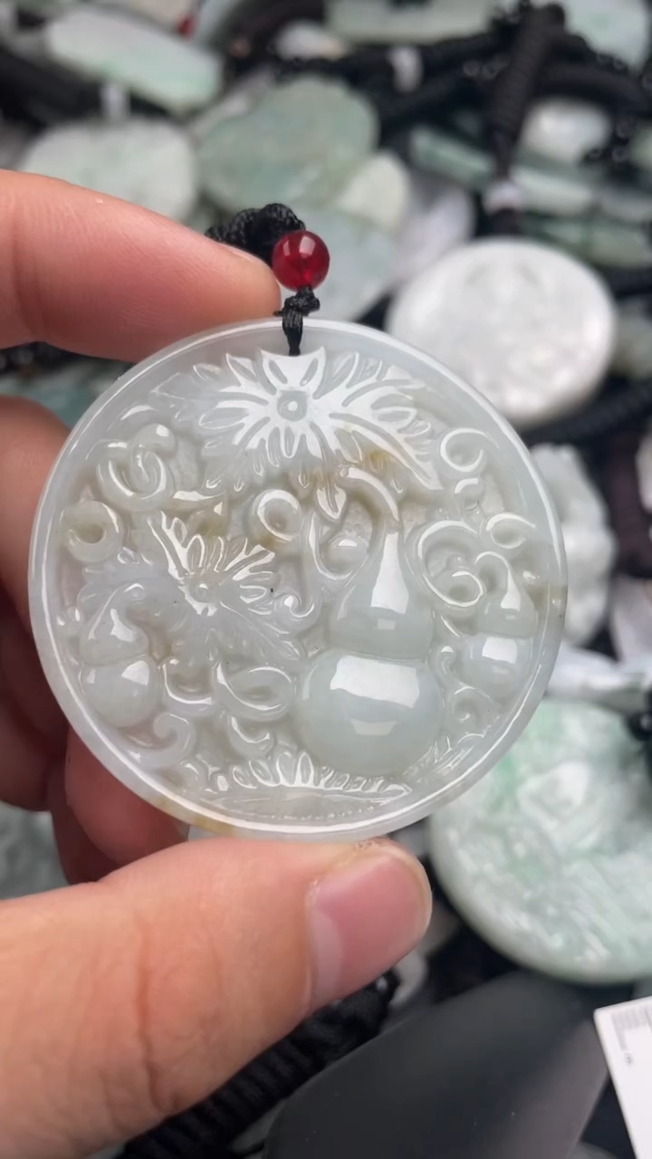 翡翠未镶嵌吊坠(不含链)1