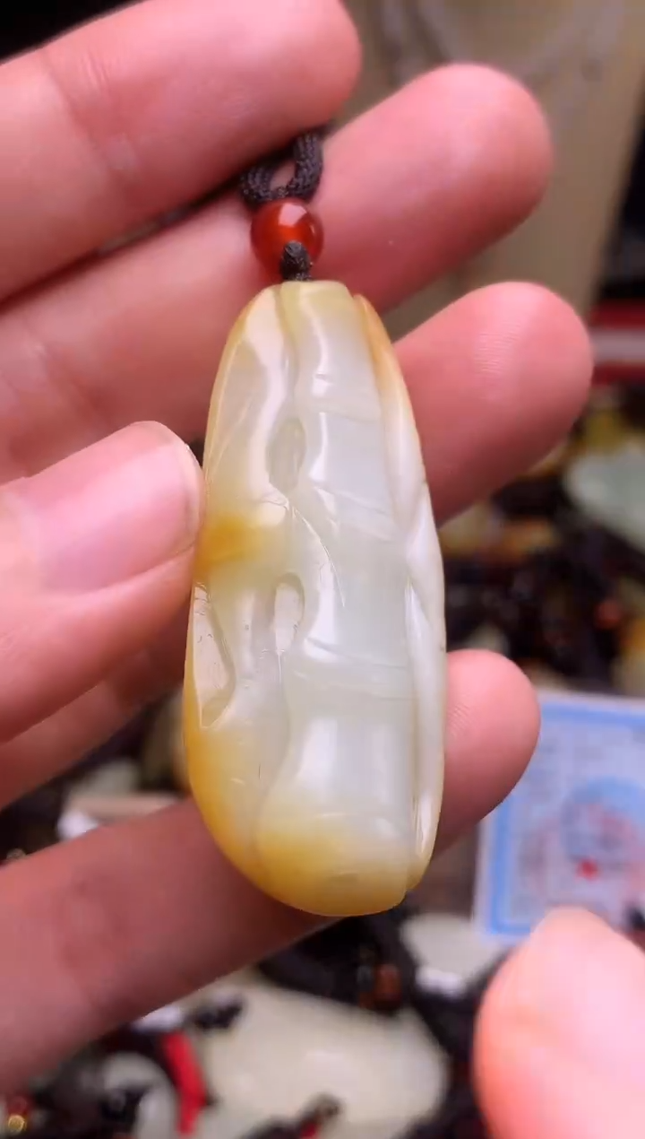 颈饰未镶嵌和田玉新疆料青海料清水和田玉吊坠