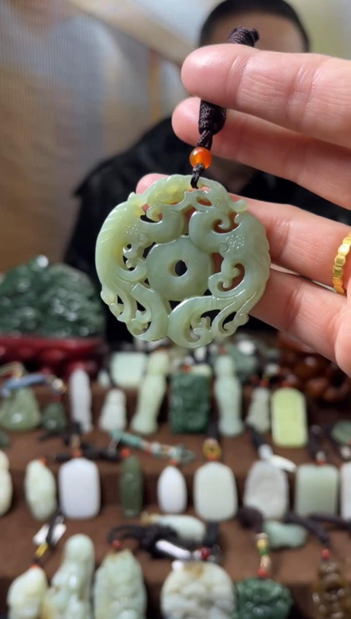 吊坠(不含链)未镶嵌和田玉.