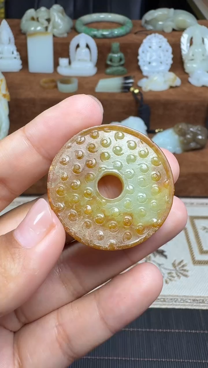 颈饰未镶嵌和田玉1