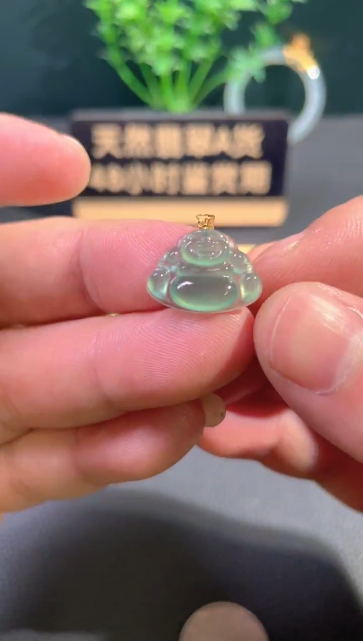 颈饰18K金镶嵌翡翠翡翠